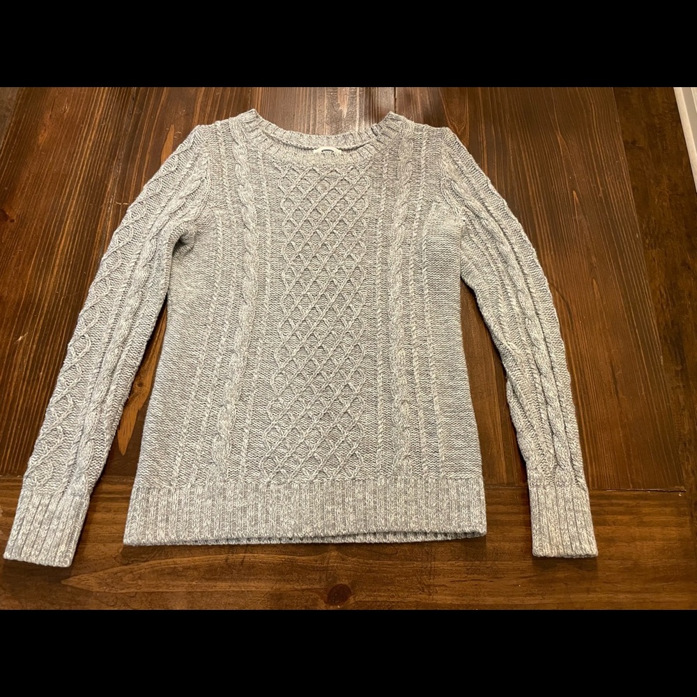 Old Navy Gray Cable Knit Sweater